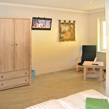 Hébergement de vacances Terraced House With Pool And Sauna