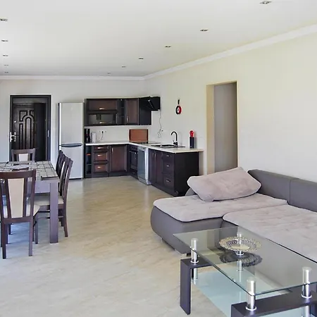 Terraced House With Pool And Sauna Hébergement de vacances