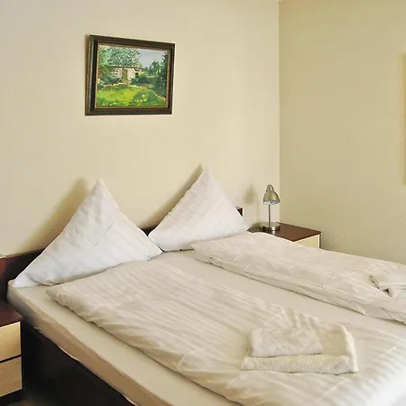 Terraced House With Pool And Sauna Zitzmin