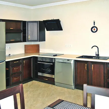 Terraced House With Pool And Sauna * Zitzmin