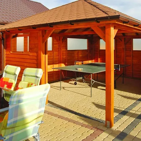 Terraced House With Pool And Sauna * Zitzmin