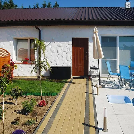 Terraced House With Pool And Sauna *