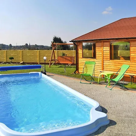 Semesterbostad Terraced House With Pool And Sauna, Zitzmin