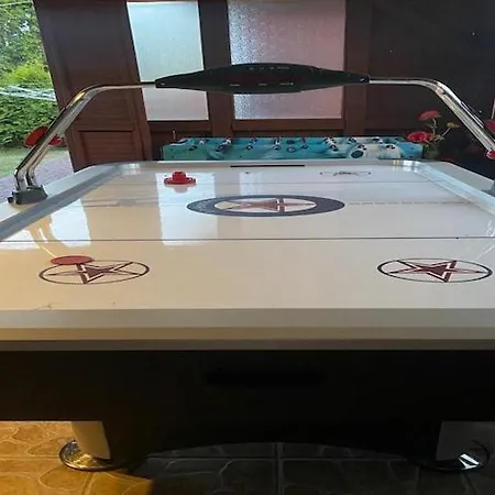 Terraced House With Pool And Sauna, * Zitzmin