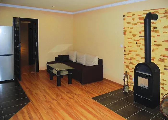 Terraced House With Pool And Sauna, Сasa de vacaciones *